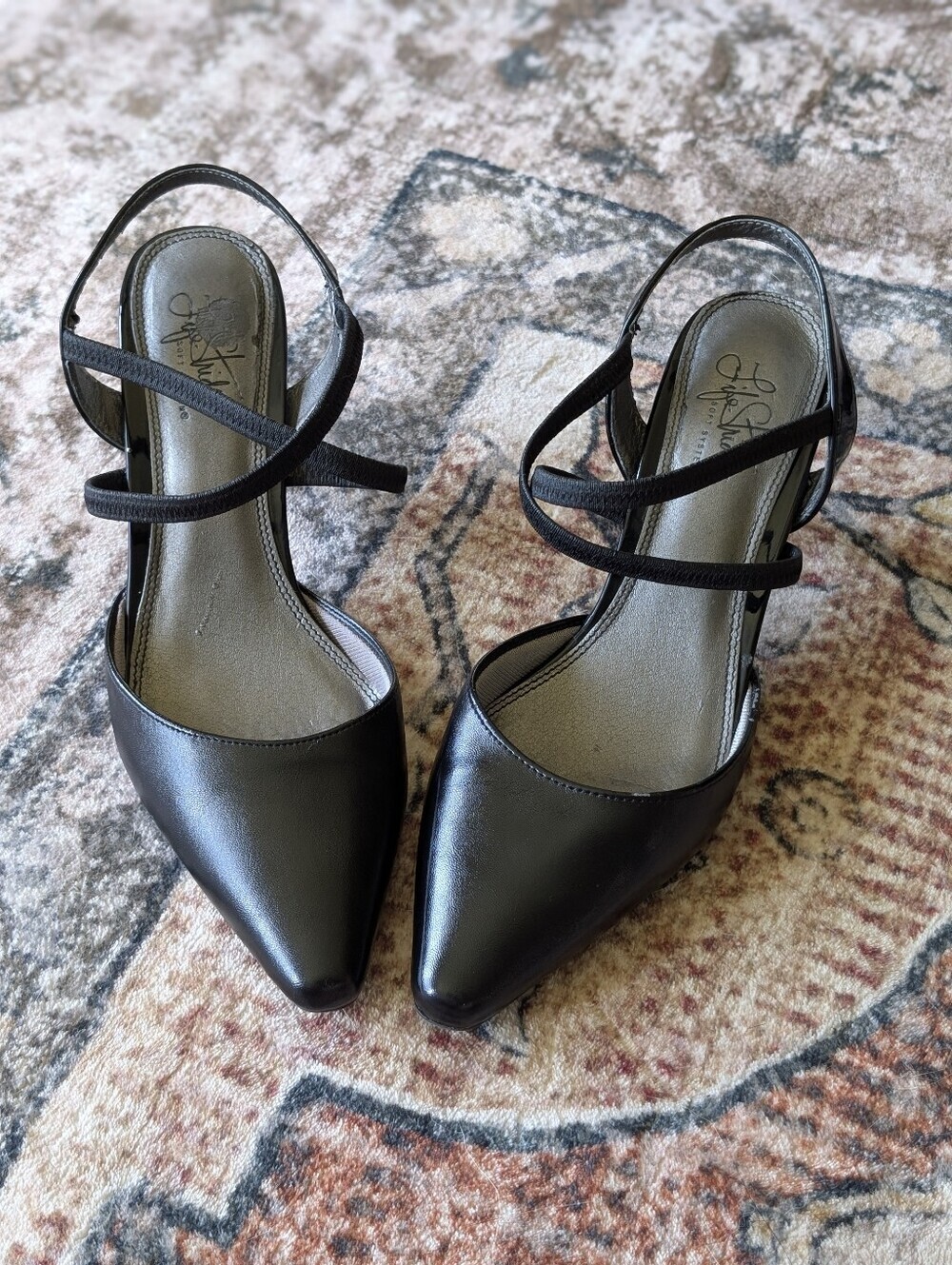 Size 9.5 Women's Shoes - Picture 12 of 15